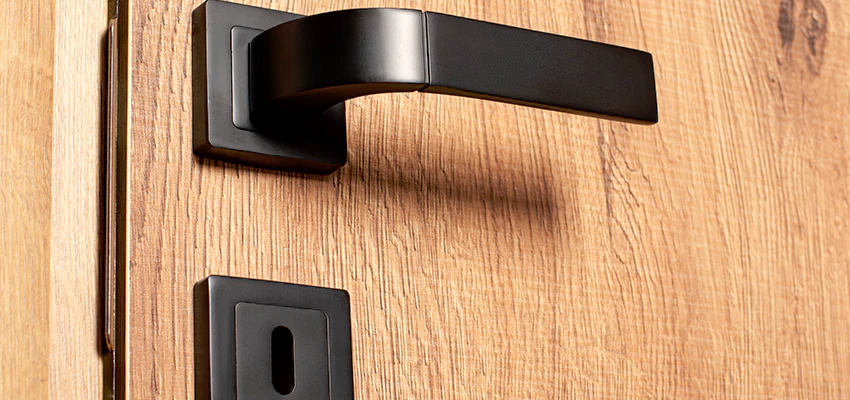 Weekend Lockout Assistance Troubleshooting in Westmont, California